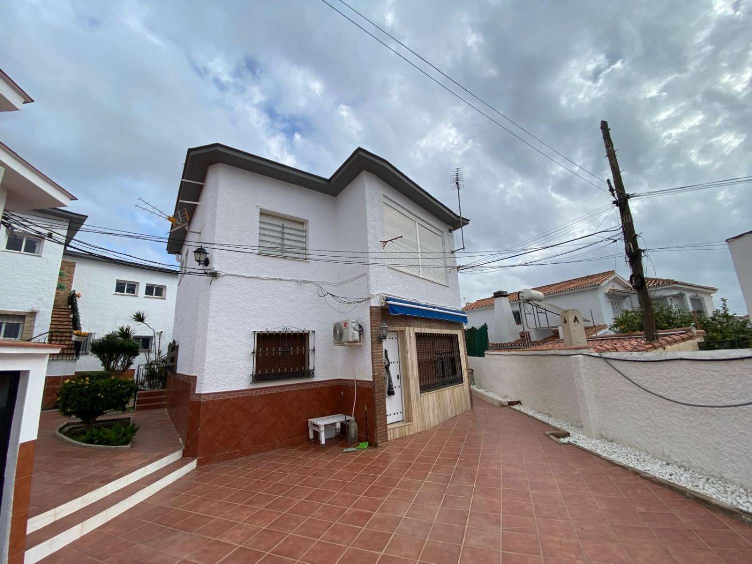 Se Alquila piso 2 dormitorios larga temporada