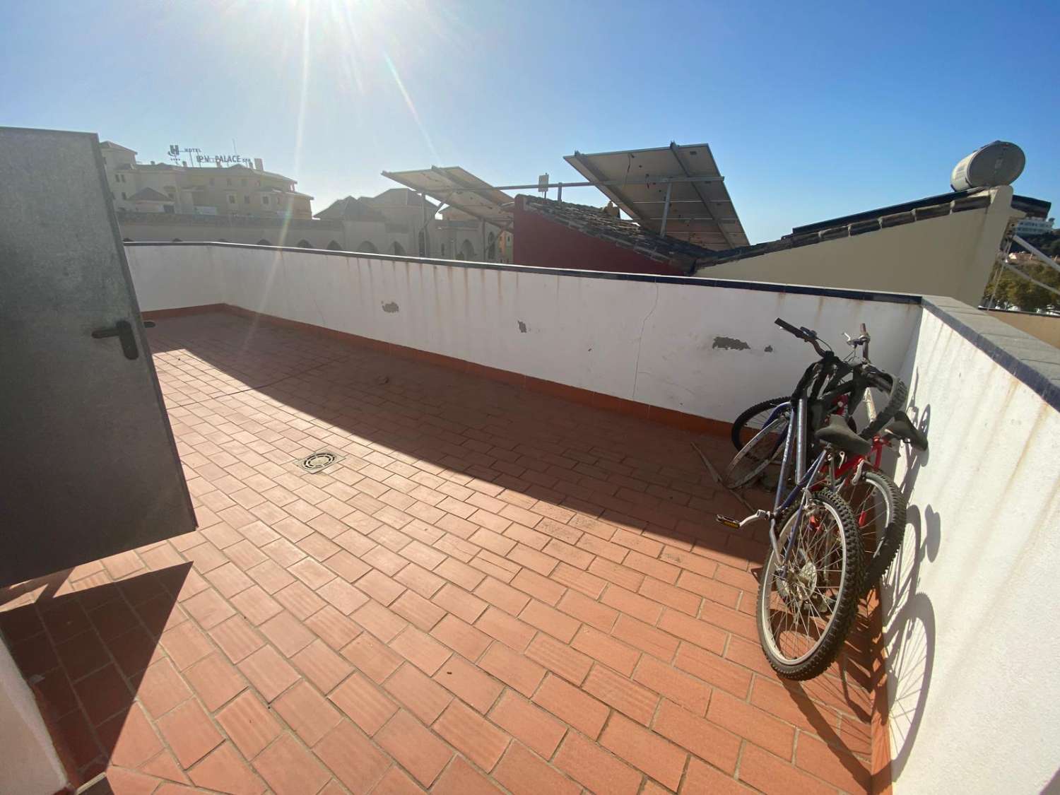 Se alquila adosado en Fuengirola, zona Sohail.