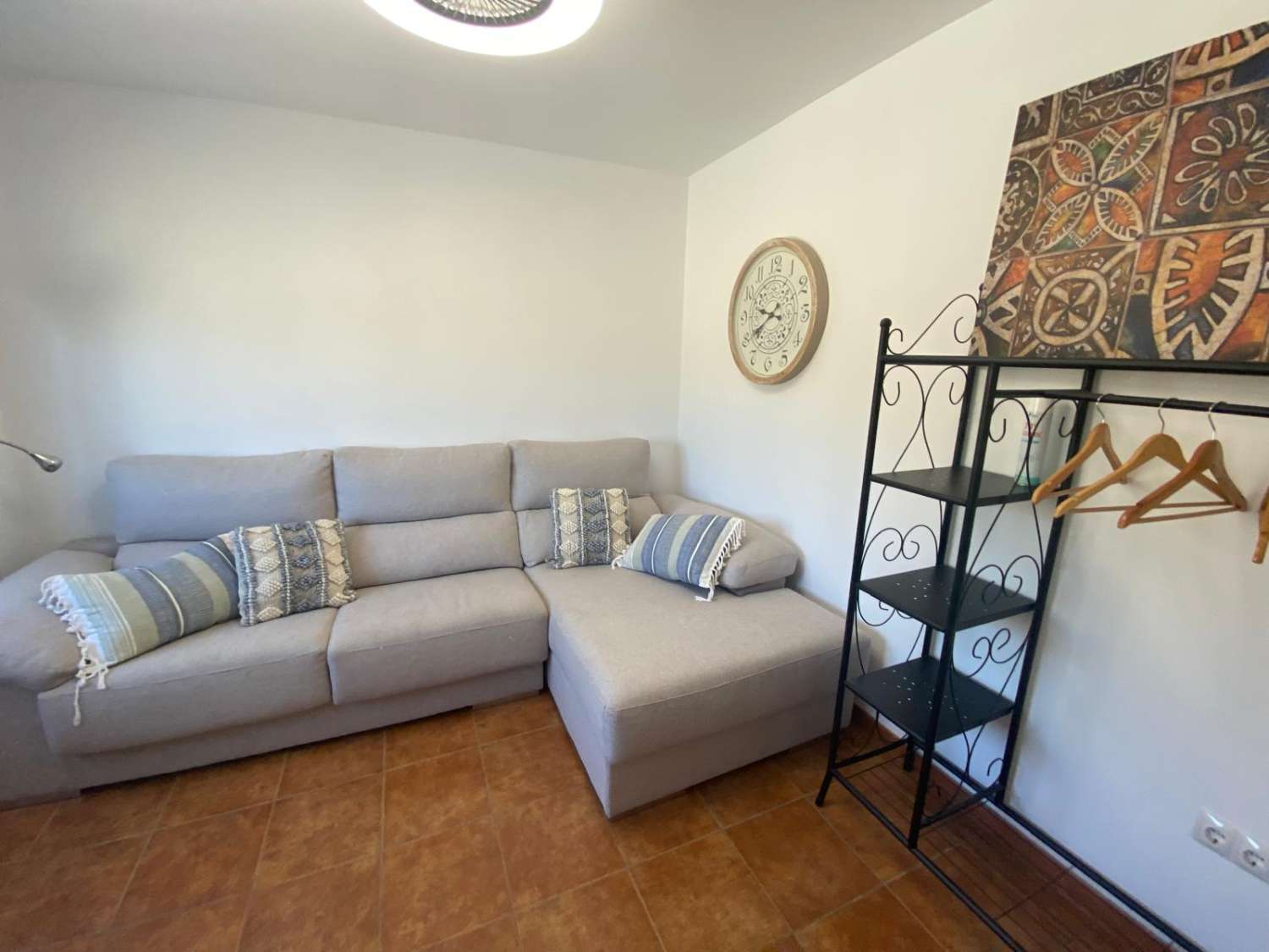 Amplio chalet adosado 4 dormitorios y 3 baños en alquiler larga temporada