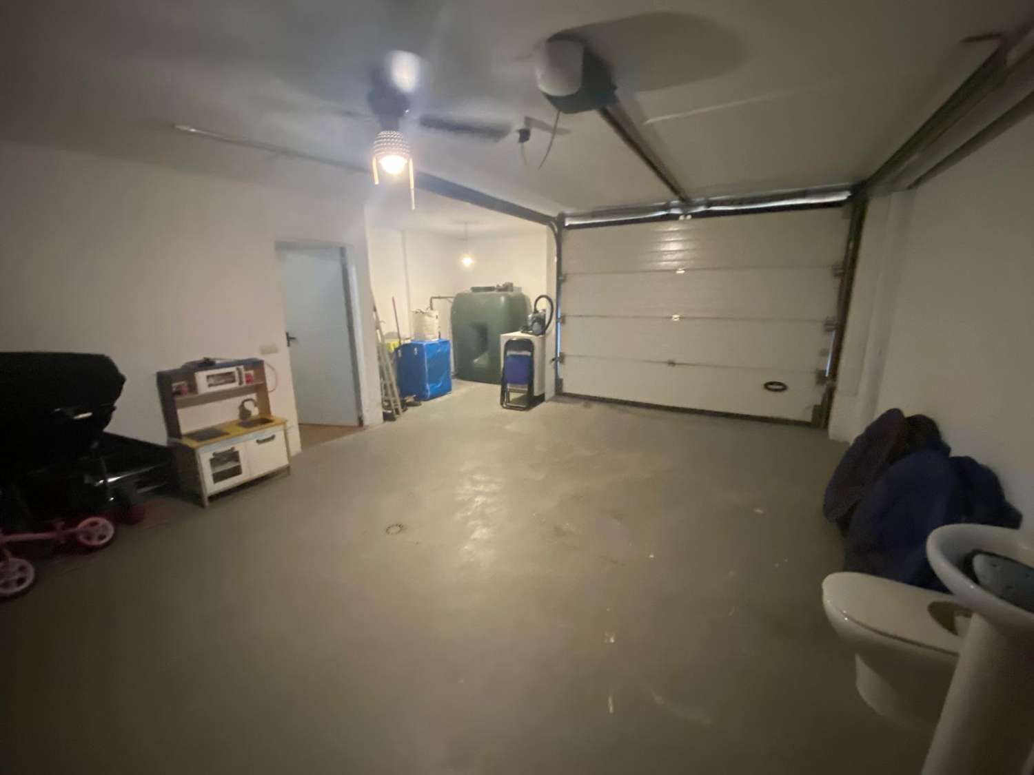 Amplio chalet adosado 4 dormitorios y 3 baños en alquiler larga temporada