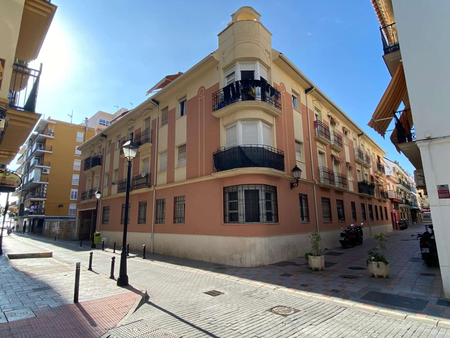 Piso 2 dormitorios y 1 baño a la venta