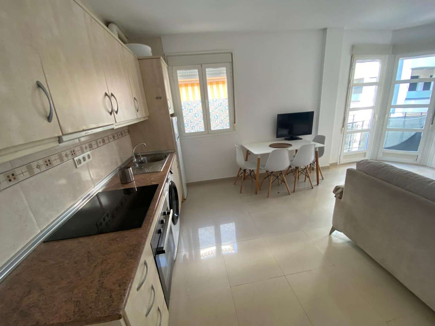 Piso 2 dormitorios y 1 baño a la venta