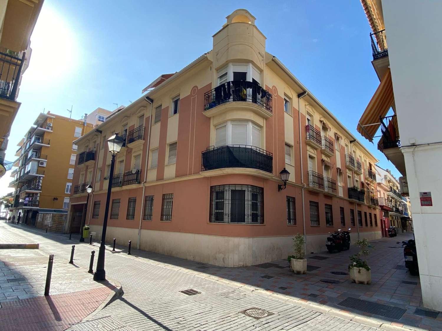 Piso 2 dormitorios y 1 baño a la venta