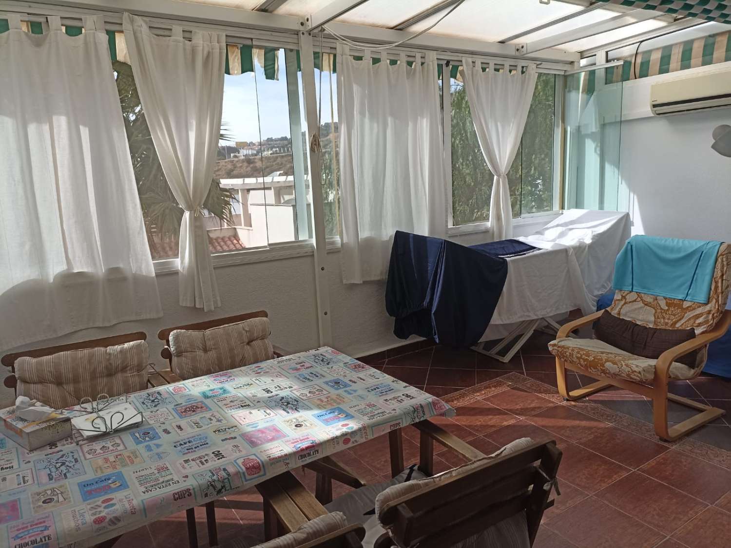 Se vende piso de 2 dormitorios en Riviera del sol, Mijas.