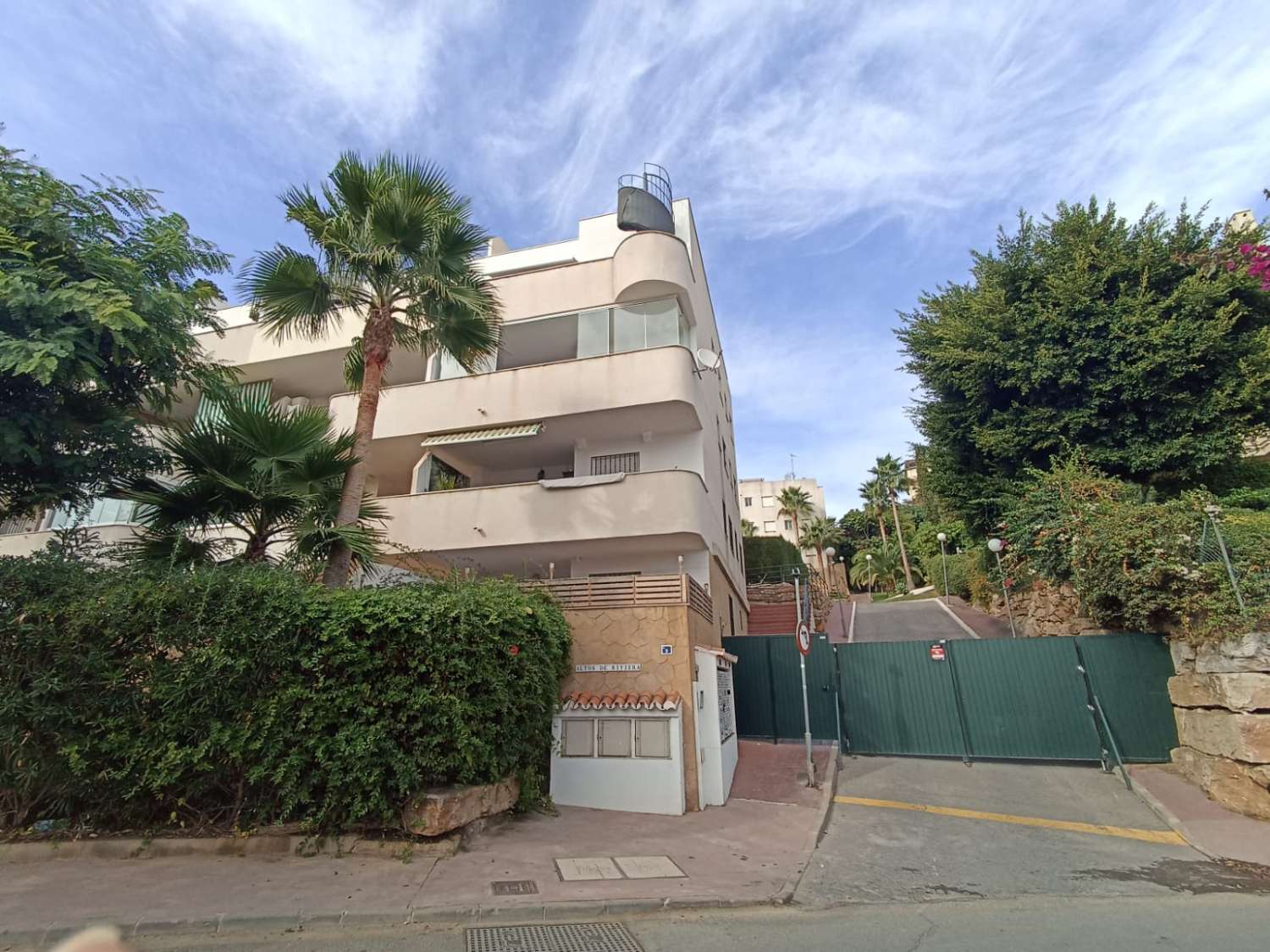 Se vende piso de 2 dormitorios en Riviera del sol, Mijas.