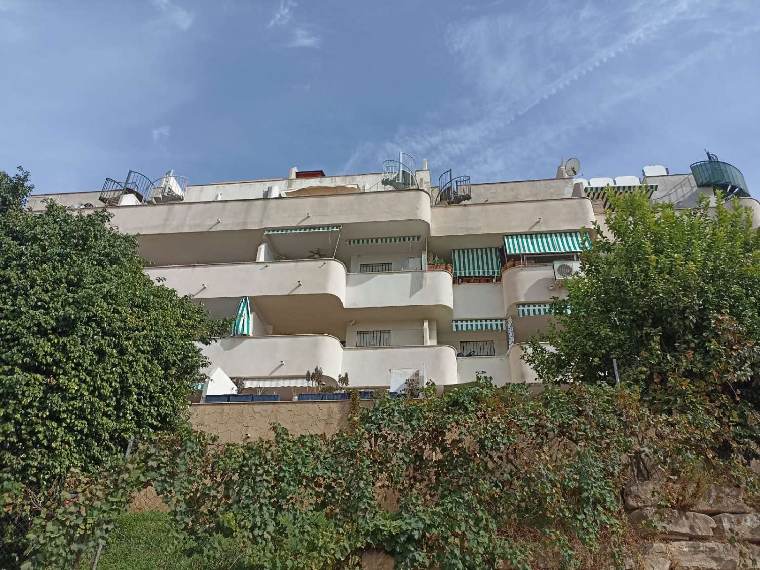 Se vende piso de 2 dormitorios en Riviera del sol, Mijas.