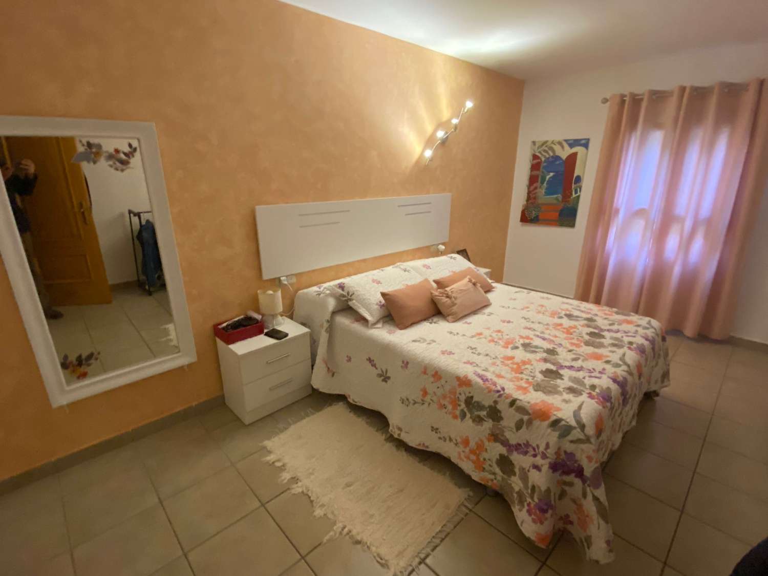Se vende piso de 3 dormitorios, centro de Fuengirola.