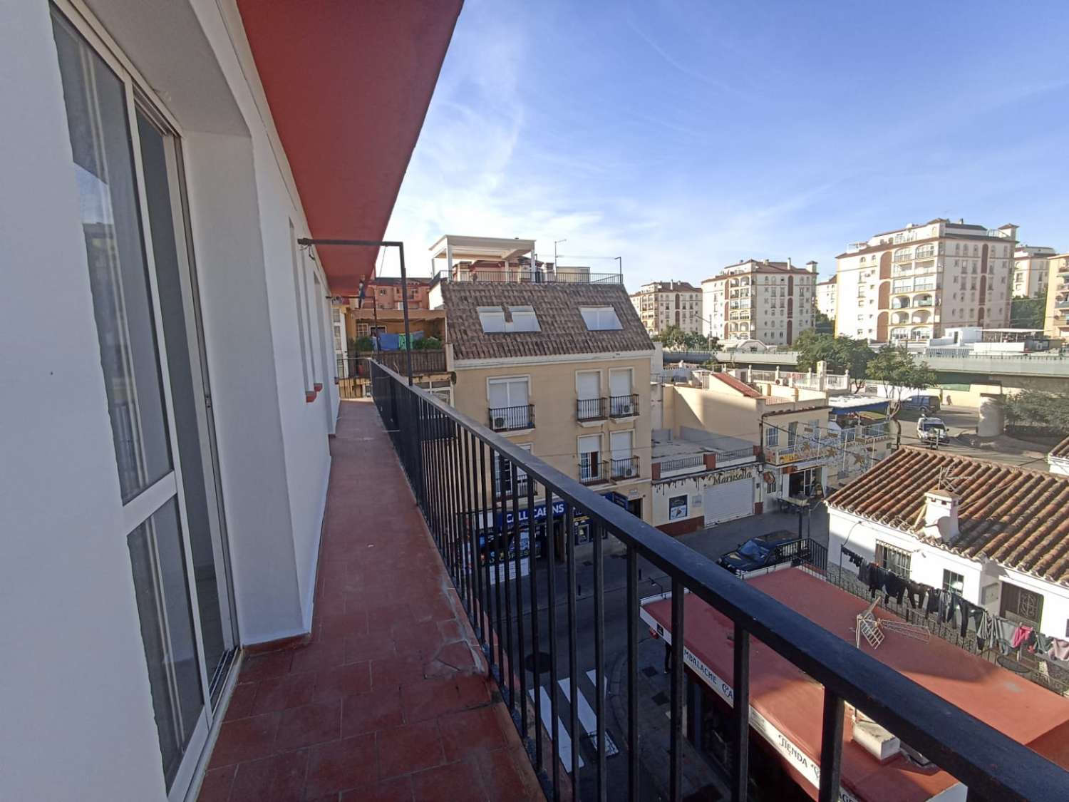 Se vende piso 3 dormitorios en Playa de los Boliches, Fuengirola.