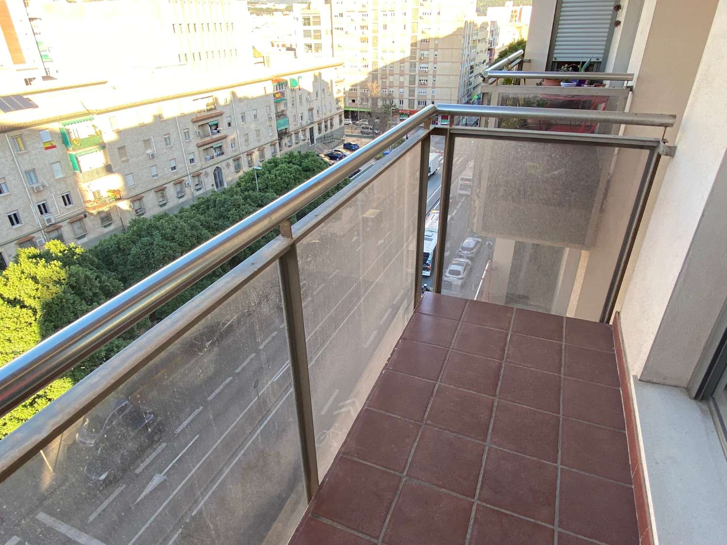 Se vende piso de 3 dormitorios y 2 baños en Martinez Maldonado 61.