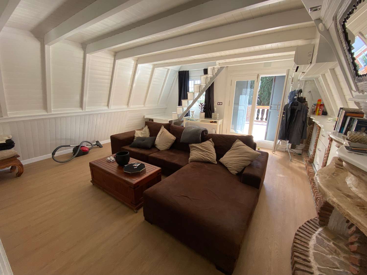 Se vende chalet independiente en Fuengirola.