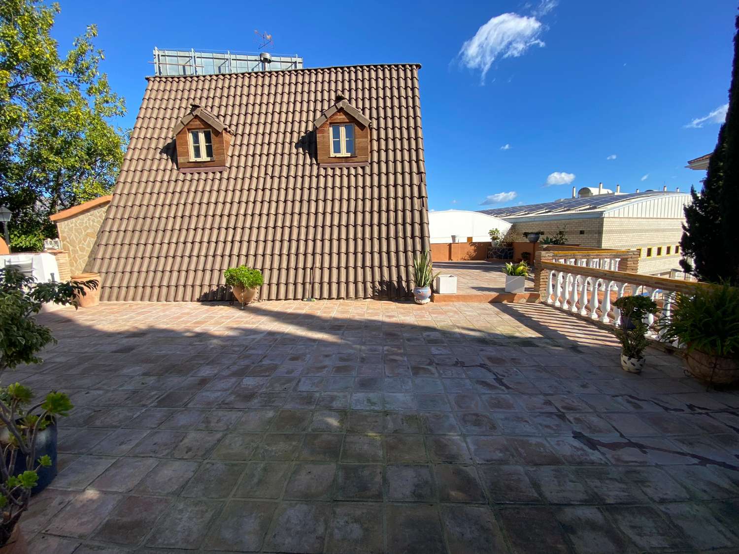 Se vende chalet independiente en Fuengirola.