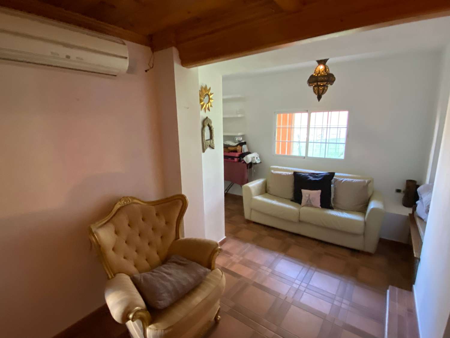 Se vende chalet independiente en Fuengirola.