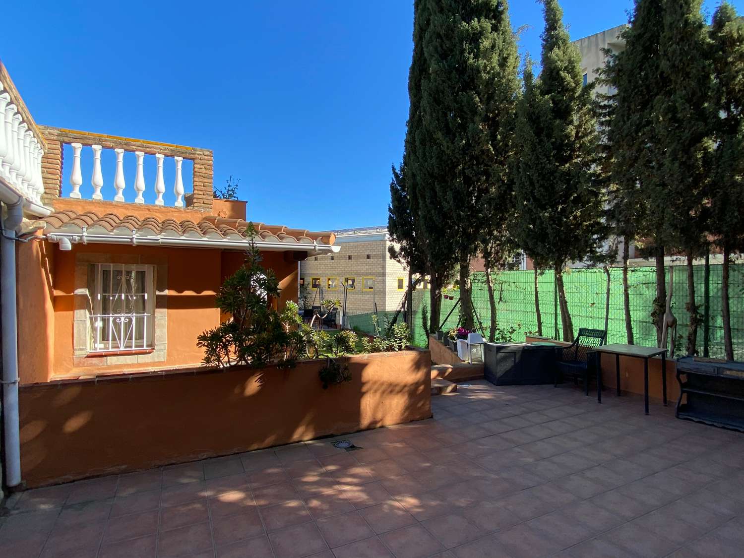 Detached villa for sale in Fuengirola.