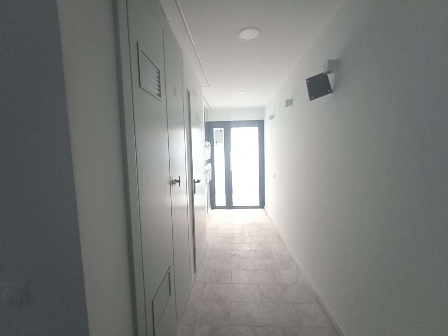 Se vende apartamento de 1 dormitorio en Playa de los Boliches, Fuengirola.