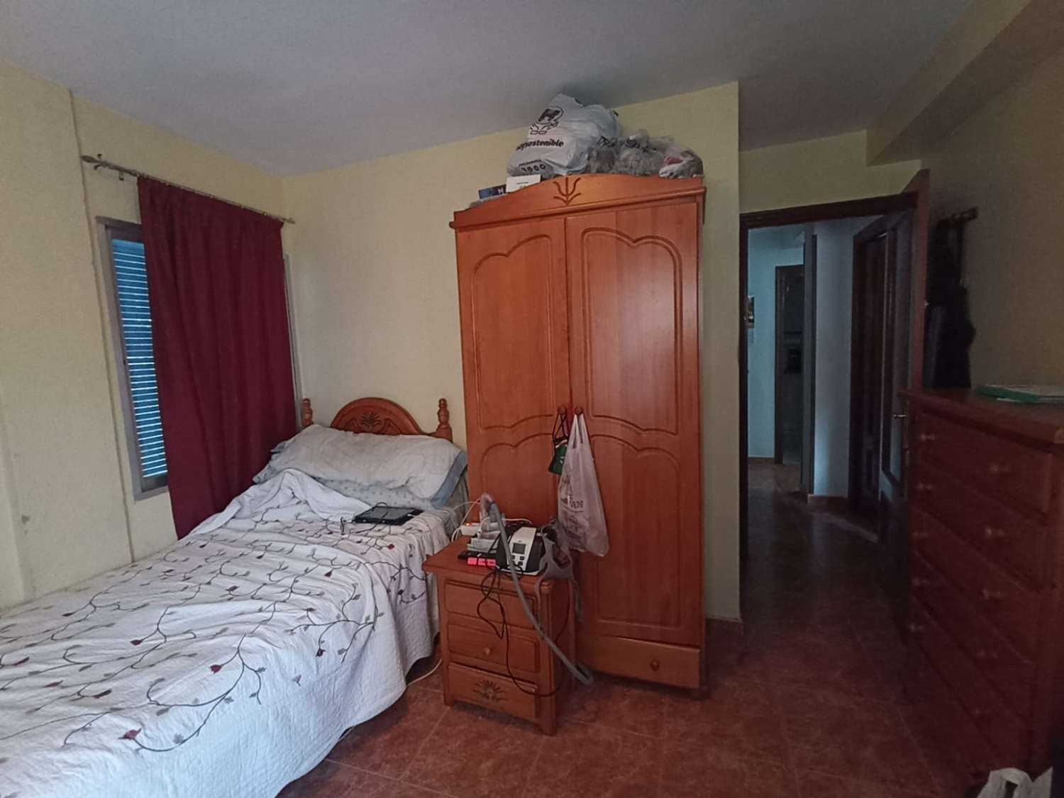 Se vende piso de 3 dormitorios en el Centro de Fuengirola.