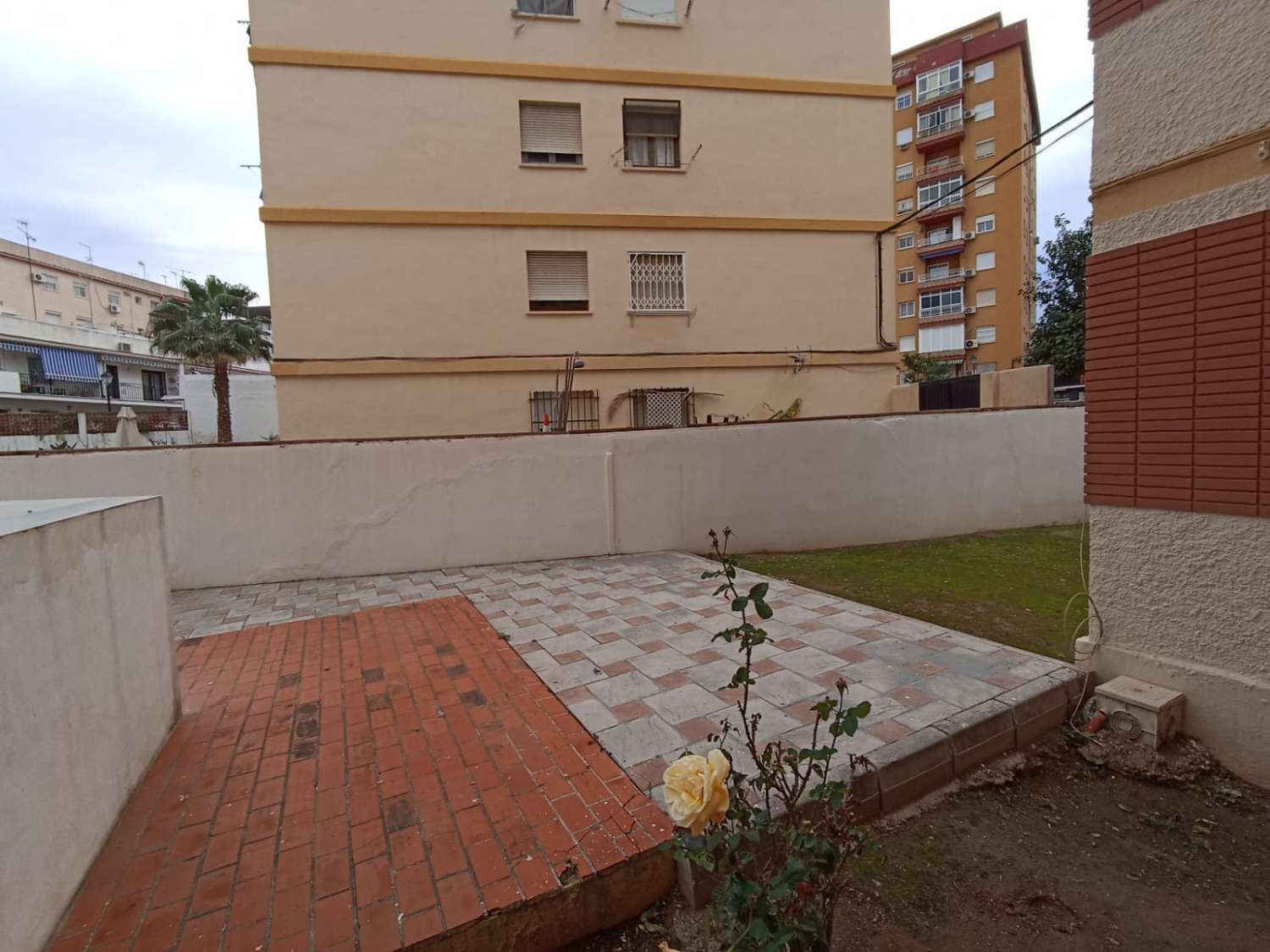 Se vende piso de 3 dormitorios en el Centro de Fuengirola.