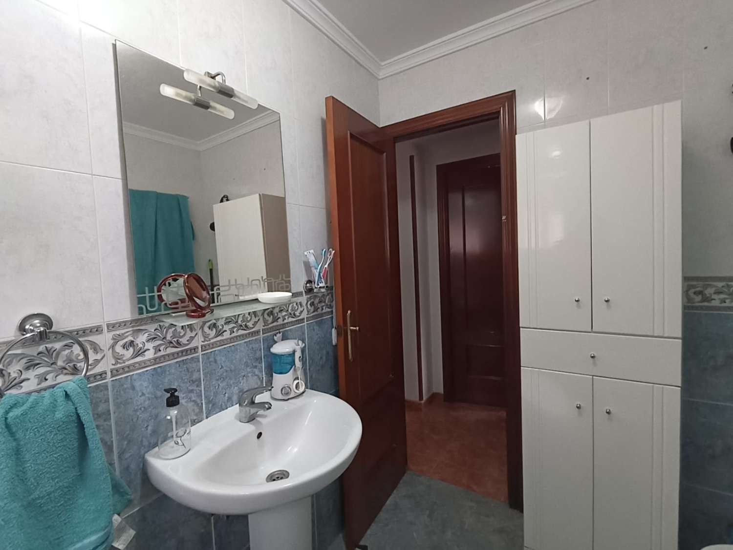 Se vende piso de 3 dormitorios en el Centro de Fuengirola.