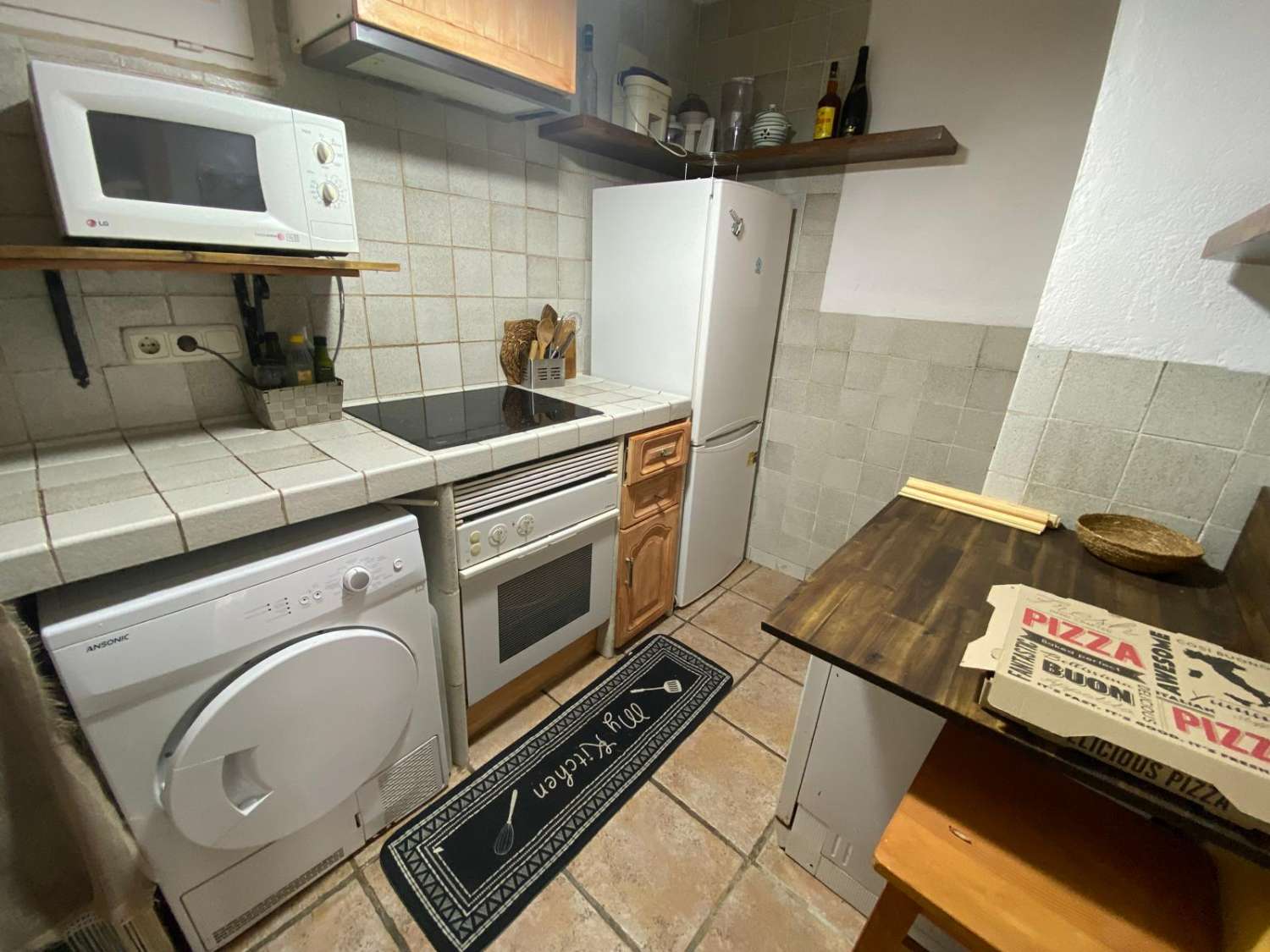 2 dormitorios y 1 baño en planta baja con jardin