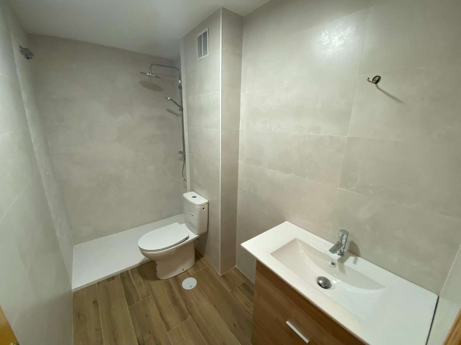 Apartamento de 1 dormitorio y 1 baño con garaje en Mijas Golf