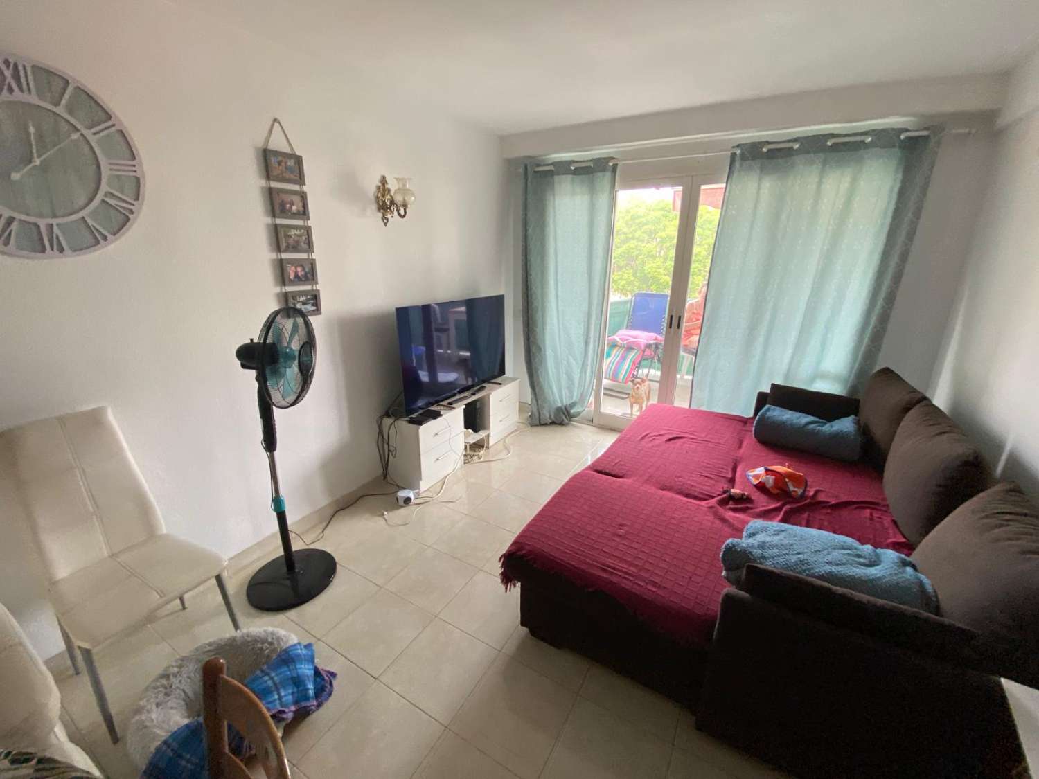 3 dormitorios y 2 baños, parking y piscina en Los Boliches