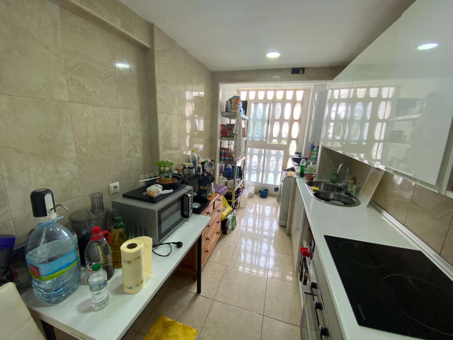 3 dormitorios y 2 baños, parking y piscina en Los Boliches