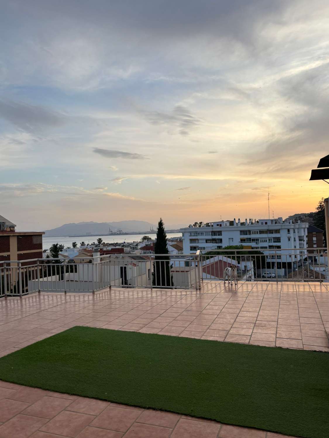 Kattohuoneisto myynnissä Pedregalejo (Málaga)