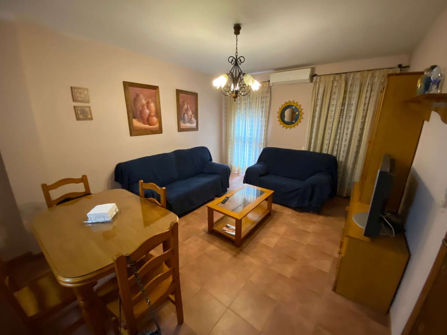 Piso de 2 dormitorios, 1 baño . A 50m de la playa en Los Boliches.