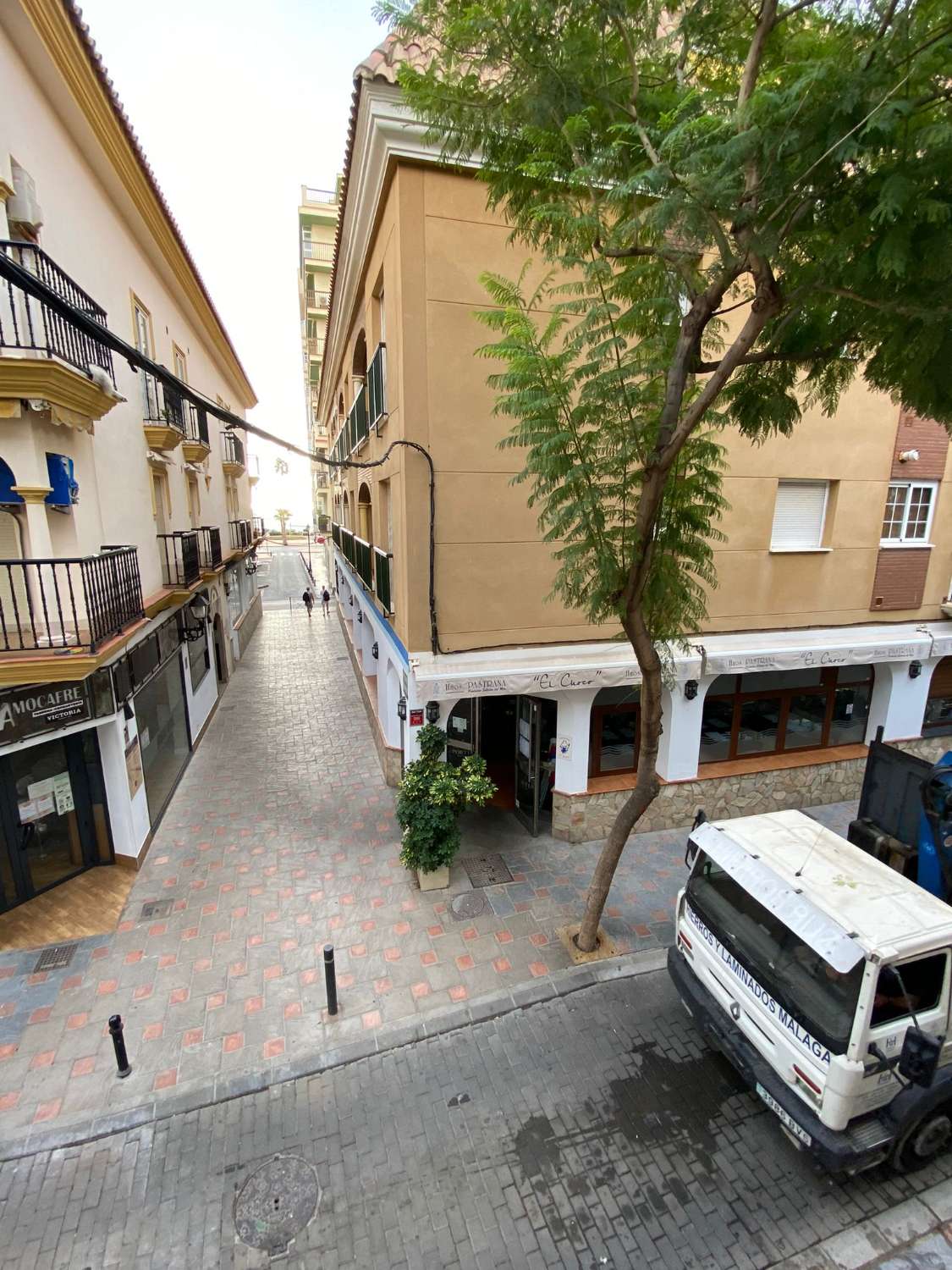 Piso de 2 dormitorios, 1 baño . A 50m de la playa en Los Boliches.