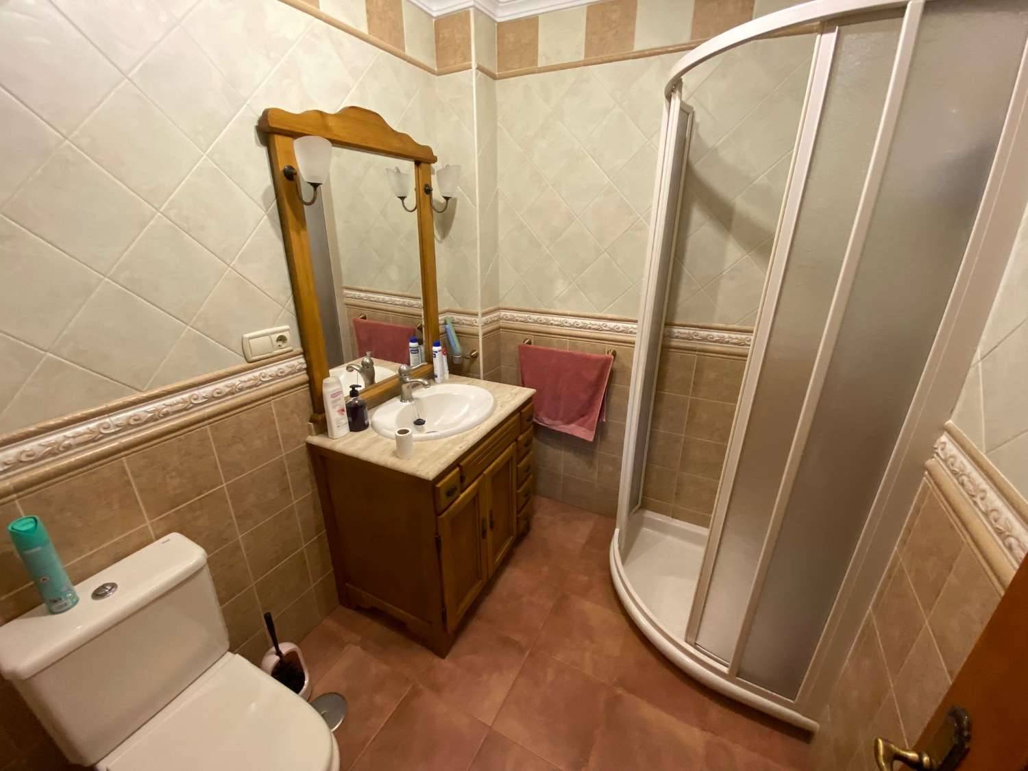 Piso de 2 dormitorios, 1 baño . A 50m de la playa en Los Boliches.